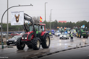 Agricultores de toda España se concentran en Madrid contra el acuerdo con Mercosur