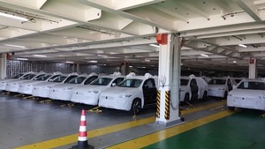 Beneficio de Mercedes se desplomó casi a la mitad en 2025 por caída de ventas en China