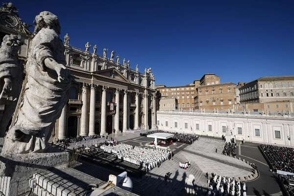 Crisis a las puertas del Vaticano: tradicionalistas insisten con nombrar obispos - Mundo - ABC Color