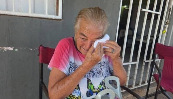 Popular / Nieta alhaja: ¡Vendió la casa de su abuela y la dejó cállepe!