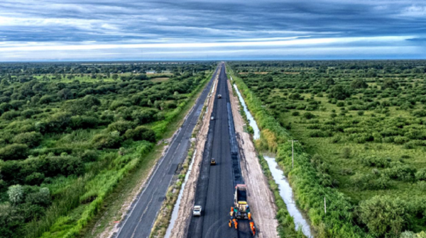 Gobierno analiza con constructoras mecanismos para pago de deuda del 2025