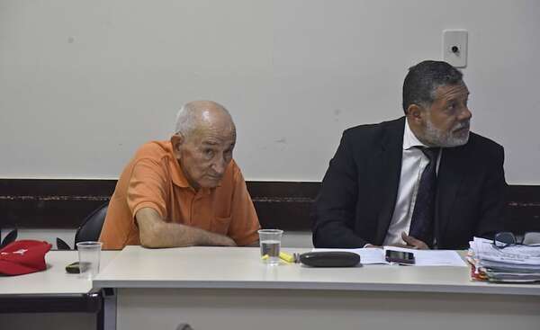 Condenan a altas penas a tres policías torturadores de la dictadura stronista - Nacionales - ABC Color