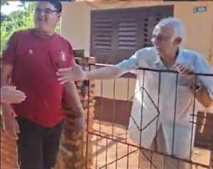 [VIDEO] Abuelito feliz, recuperó el dinero que se le cayó en la calle