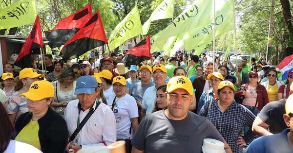División entre gremios docentes podría afectar inicio de clases