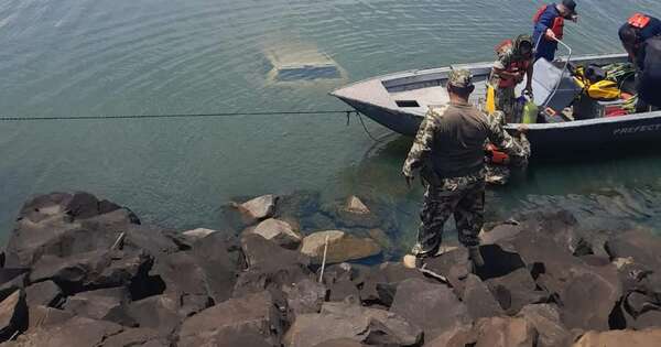 Itapúa: Hallan automóvil sumergido en el río Paraná