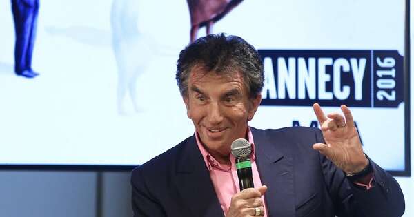 El gobierno francés acepta dimisión de Jack Lang por nexos con Epstein