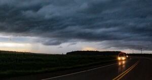 La penúltima jornada del año llega con ambiente caluroso y lluvias puntuales
