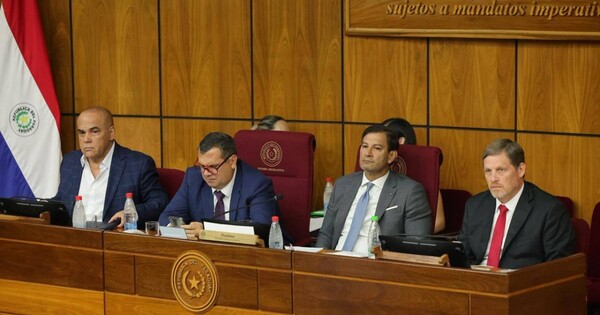 El Gobierno se comprometería a no aumentar la edad de jubilación en la reunión reservada con los maestros