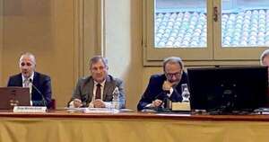 La Nación / El ministro Eugenio Jiménez expuso en seminario en la Universidad de Bolonia, Italia