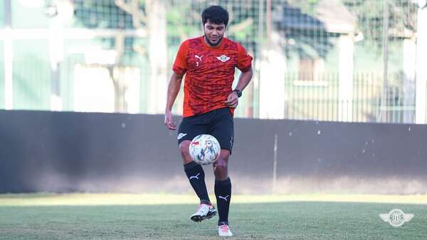 Robert Rojas, con fractura de peroné se suma a la enfermería Libertad - Libertad - ABC Color