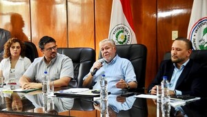 Brítez se aferra al IPS, no renuncia y justifica licitaciones polémicas