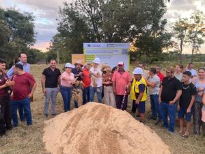 Municipalidad inicia construcción de cancha multiuso en Arroyo Porá
