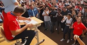 Llamado a Licitación para pupitres de Miguel Prieto habría inducido al error a proveedoras