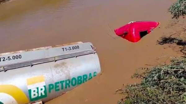 Boquerón: camión cayó al río Pilcomayo y el conductor murió ahogado - Nacionales - ABC Color