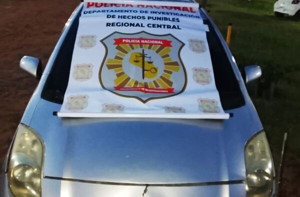 Incautan vehículo en Luque •