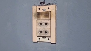 Tragedia en Alto Paraná: niño de 3 años murió electrocutado - trece