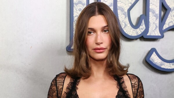 Hailey Bieber acapara miradas en Australia