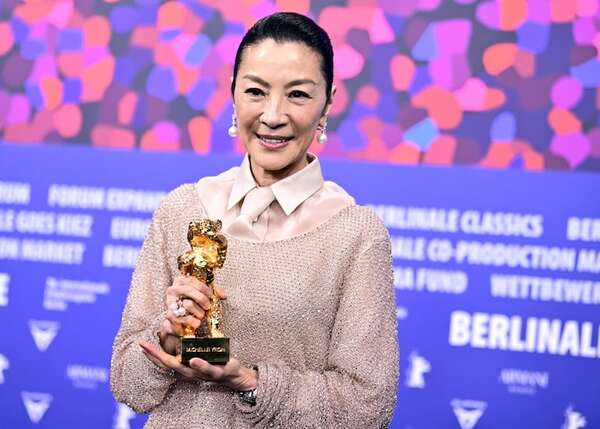 Michelle Yeoh recibe un Oso de Oro: Nunca pensé que una chica malasia llegaría hasta aquí - Cine y TV - ABC Color