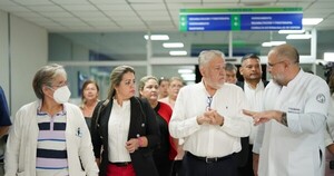 Peña mantiene a Brítez en el IPS pese a las denuncias de sobrefacturación y la barrida de funcionarios