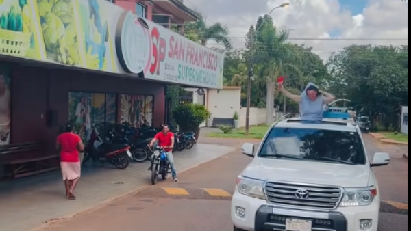 Ovy'aiterei: En caravana anunció que se casaba