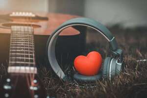 Romance: canciones que no pueden faltar este “Día de los Enamorados” - ABC FM 98.5 - ABC Color