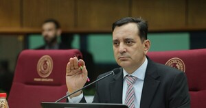 El cartismo busca sacar a Noria del Senado, pero sin que Leite vuelva de EEUU