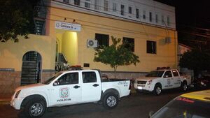 Policía indaga muerte de una mujer tras hallazgo de cuerpo en un departamento de Asunción