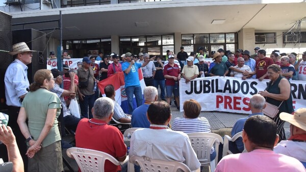 Jubilados buscan que el Consejo del IPS se establezca vía elección
