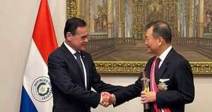 Diario HOY | Condecoran a saliente embajador de Taiwán tras su destacada gestión en Paraguay