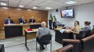 AUDIO: Condena a expolicías por tortura: ¿puede cumplir la sentencia en sus domicilio por la edad?  - Periodísticamente - ABC Color