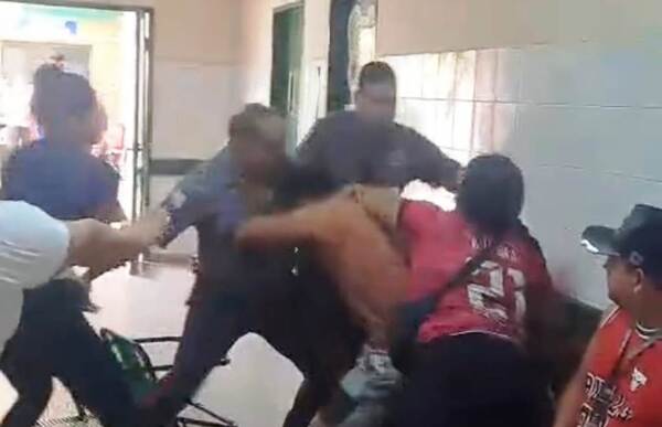 Guardias agreden a un joven en el Hospital de Luque •