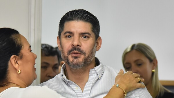 Comparan a Nenecho con terraplanistas por cuestionar informe de desvíos