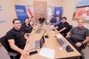 APF y CONMEBOL realizan jornada de planificación del Programa Evolución 2026