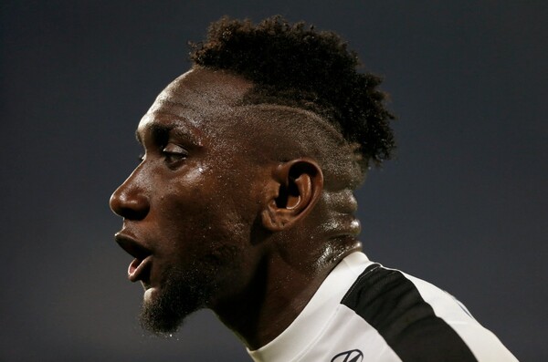 Perú rechaza racismo contra futbolista de Alianza Lima