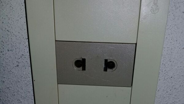 Un niño y un electricista mueren por electrocución