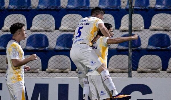 Popular / Ganó el Kure Luque y respira la "Pantera" Barrios