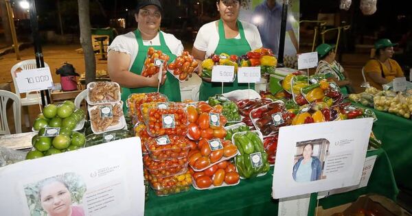 La Nación / Productores vendieron más de 3.500 kilos de tomate en última feria