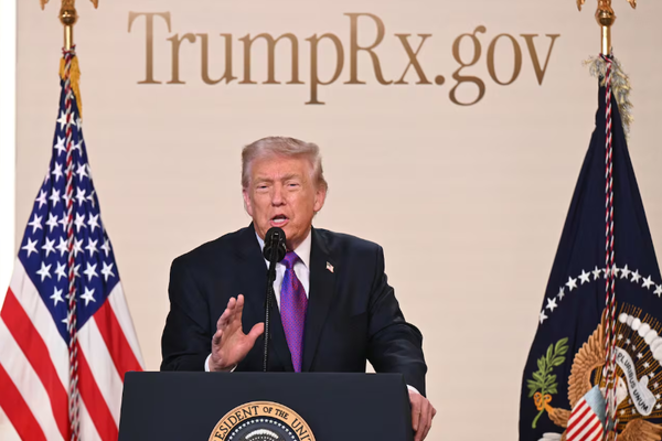 Trump dice que irá a Venezuela, sin precisar cuándo