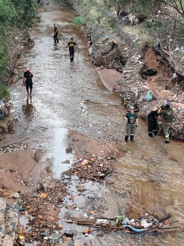 Continúa búsqueda de Tobías, el niño arrastrado por el raudal en San Lorenzo | Unicanal