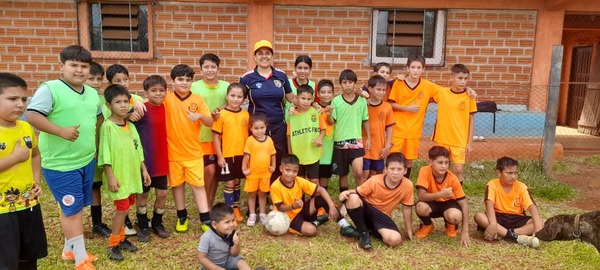 Asociación de Profesores de Fútbol de Encarnación se prepara para cerrar temporada 2025