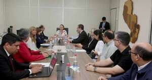 La Nación / Analizan normativa registral para la formalización de motocicletas