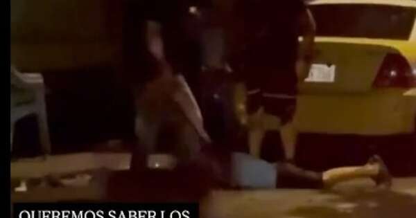 La Nación / Repudian brutal ataque a un niño que ya estaba en el suelo