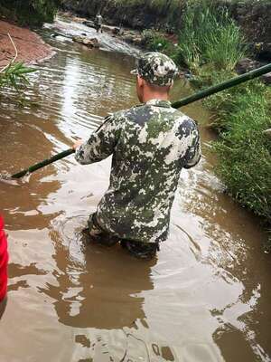 “Intensificarán” con más militares búsqueda de niño arrastrado por raudal - Nacionales - ABC Color
