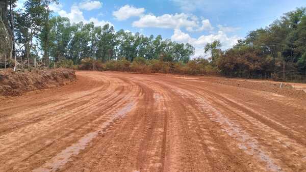 Obra vial se encamina para impulsar la producción y transformar vidas en Caazapá