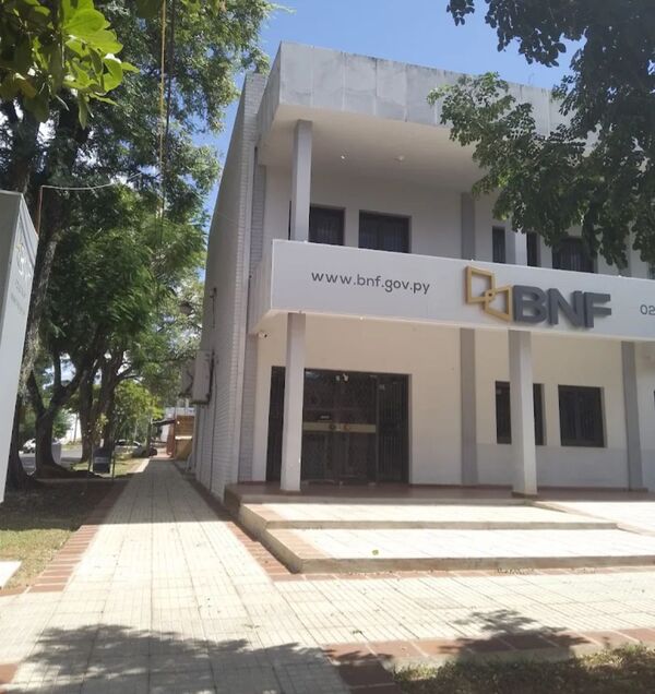 Cajera que habría estafado al BNF por más de G. 3.400 millones afrontará juicio