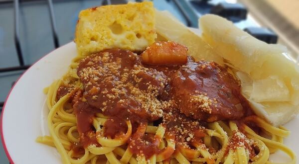 El tallarín paraguayo "símbolo de la mesa familiar", destaca Taste Atlas