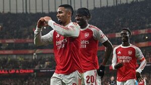 Trámite para el Arsenal hacia octavos