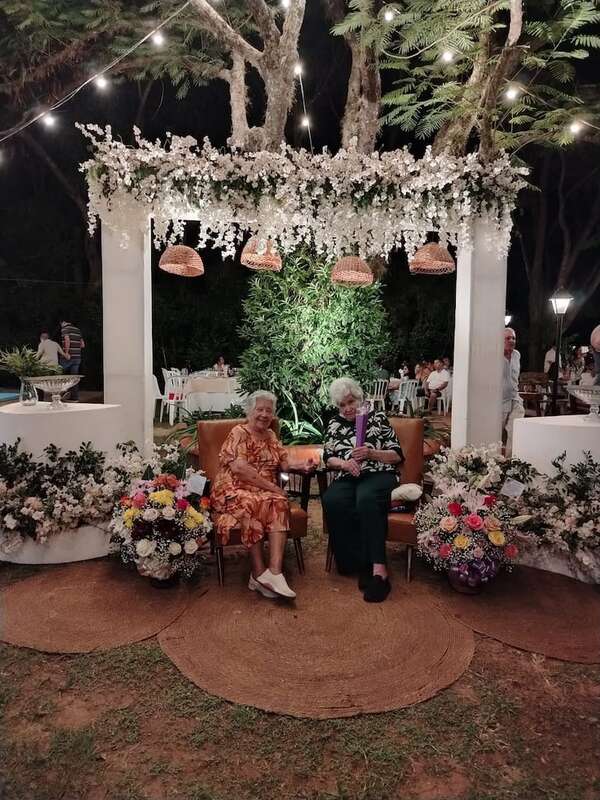 Doble cumpleaños histórico en Villarrica: hermanas celebraron 100 y 98 años de vida y legado - Nacionales - ABC Color