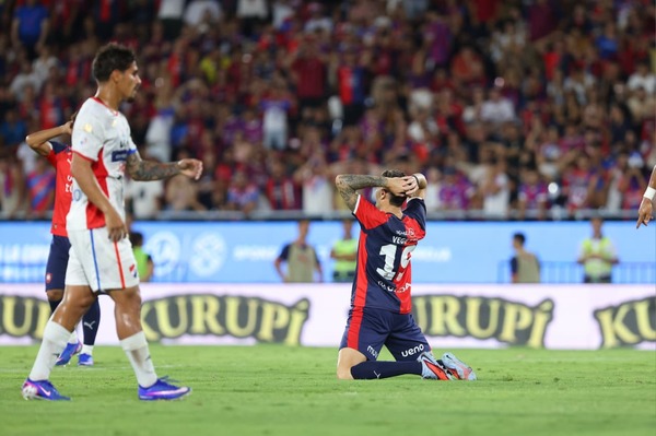 Popular / ¡Cerro quería la punta, pero el Trico se la dio enterita!