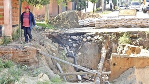 Vivir al filo del peligro es el costo de obras paradas por desvío de Nenecho